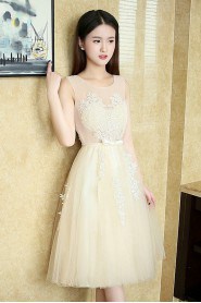 A-line Scoop Knee-length Prom / Evening Dress with Flower(s)