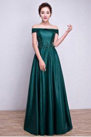 A-line Off-the-shoulder Floor-length Prom / Evening Dress with Embroidery