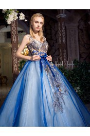 Ball Gown V-neck Prom / Evening Dress with Embroidery