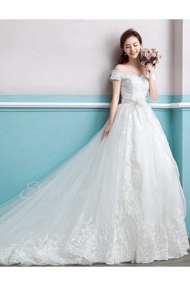 Ball Gown Off-the-shoulder Wedding Dress with Flower(s)