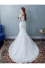 Trumpet / Mermaid Off-the-shoulder Wedding Dress with Sequins