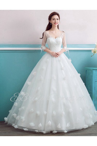 Ball Gown V-neck 3/4 Length Sleeve Wedding Dress with Flower(s)