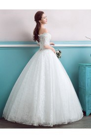 Ball Gown Off-the-shoulder Short Sleeve Wedding Dress with Flower(s)