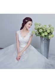 Ball Gown V-neck Sleeveless Wedding Dress with Crystal