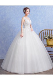 Ball Gown V-neck Sleeveless Wedding Dress with Crystal