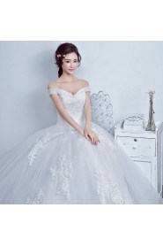 Ball Gown Off-the-shoulder Sleeveless Wedding Dress with Flower(s)