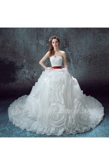 Ball Gown Strapless Organza Wedding Dress