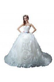 Ball Gown Strapless Organza Wedding Dress