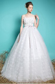 Ball Gown Strapless Lace Wedding Dress