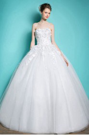 Ball Gown Strapless Lace Wedding Dress