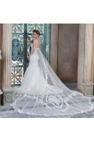 Trumpet / Mermaid Strapless Lace Wedding Dress