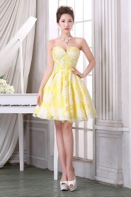 A-line Strapless Tulle Knee-length Prom / Evening Dress