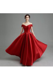 A-line Off-the-shoulder Prom / Evening Dress