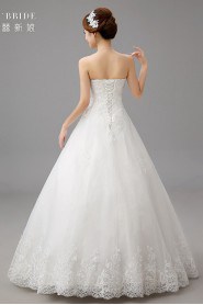 A-line Strapless Tulle Wedding Dress