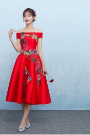 A-line Off-the-shoulder Prom / Evening Dress