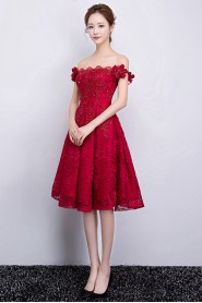 A-line Off-the-shoulder Knee-length Prom / Evening Dress