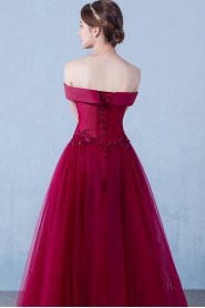 A-line Off-the-shoulder Prom / Evening Dress