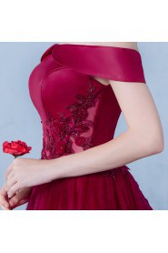 A-line Off-the-shoulder Prom / Evening Dress