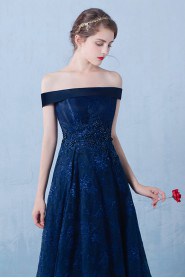 A-line Off-the-shoulder Prom / Evening Dress